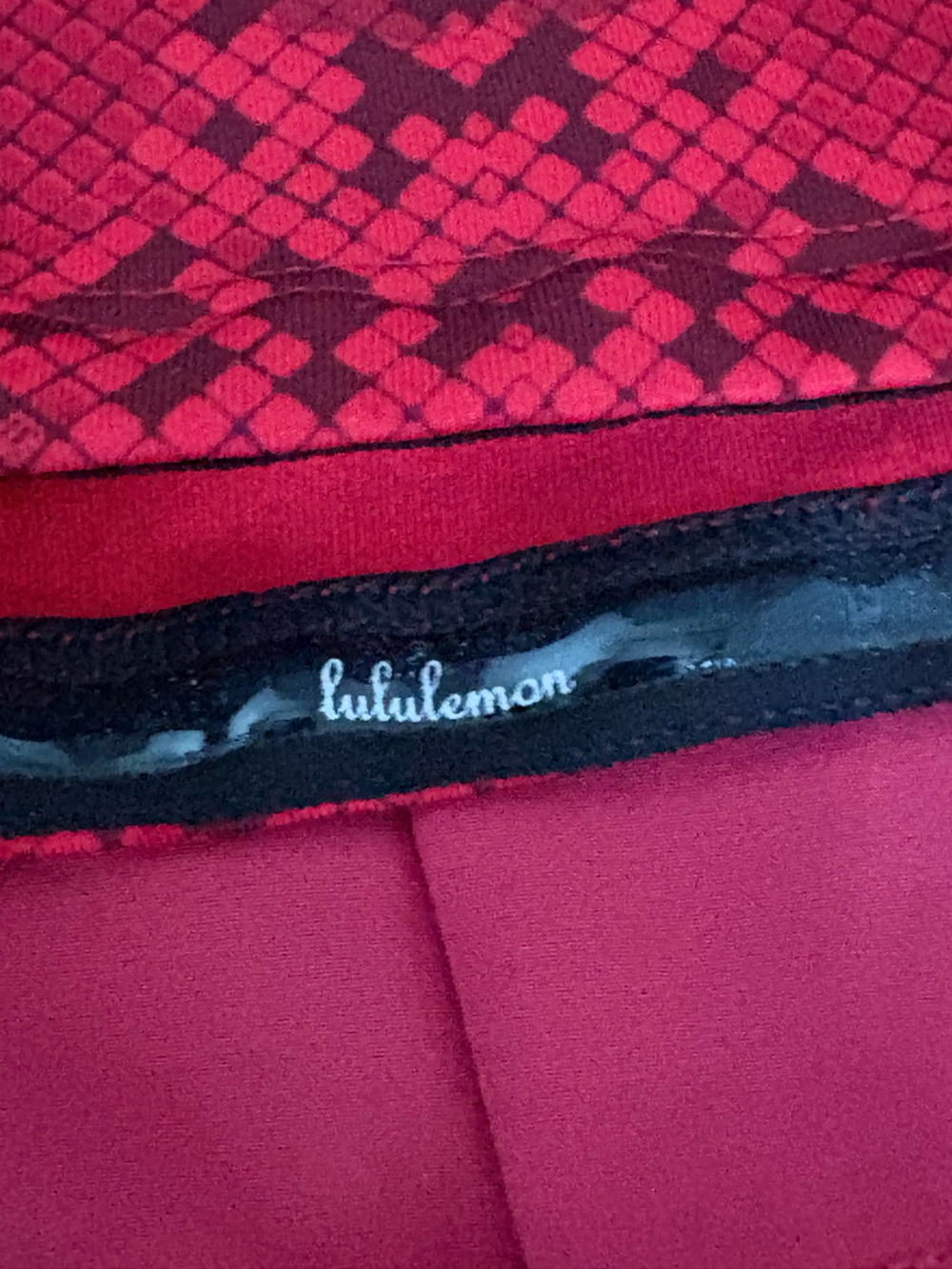 Lululemon Pace Rival Mid-Rise Skirt Short - Cranberry snake print Skirt Sz 6 ECU - Picture 9 of 17
